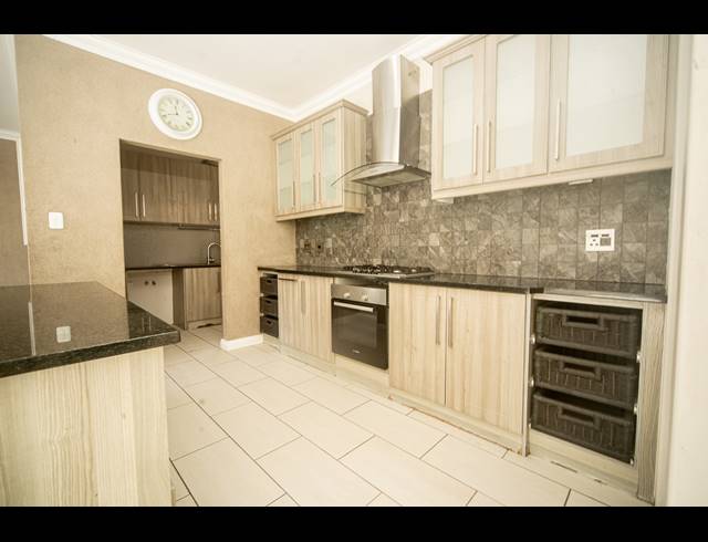 3 BEDROOM FREEHOLD FOR SALE IN BEACON BAY